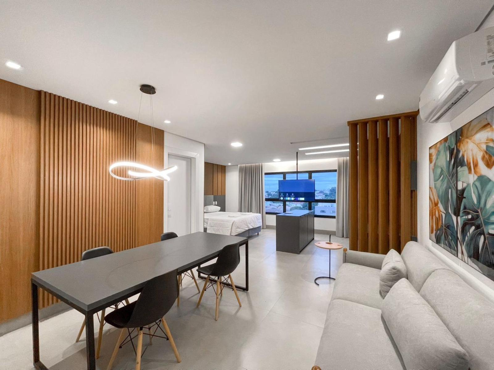 Flat Moderno E Amplo Ao Lado Do Shopping Cg